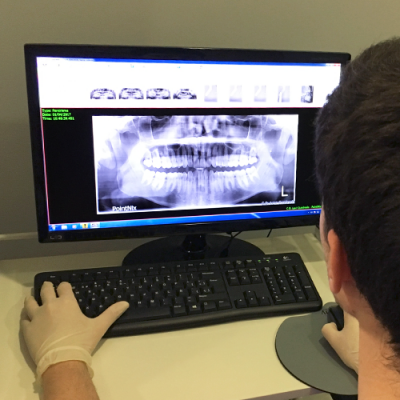 escáner panorámico digital Clínica Dental Leví Cuadrado